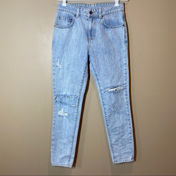 NWT LF Carmar Mid Rise Relaxed Distressed Jeans - Picture 5 of 10